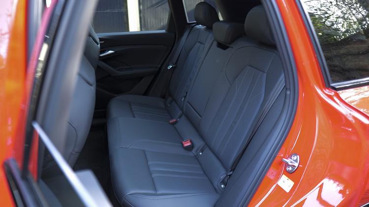 AUDI Q6 E-TRON ESTATE 225kW Performance 100kWh S Line 5dr Auto [S+V]
